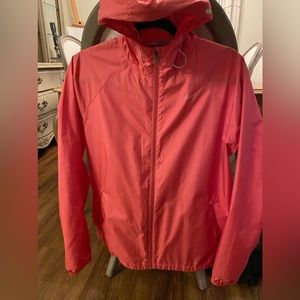 Women’s Nike wind breaker